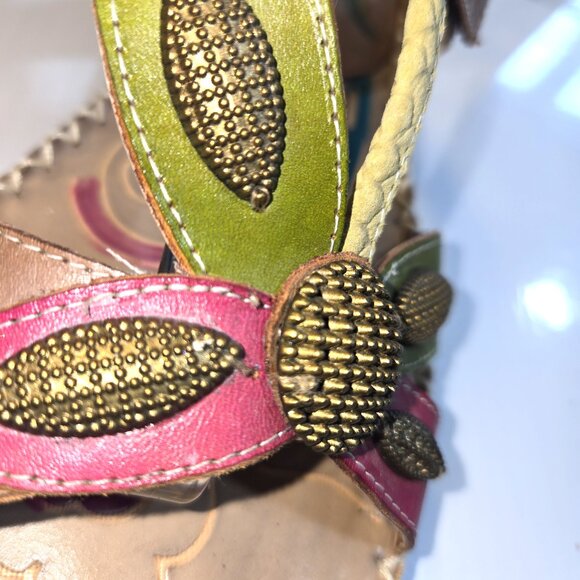 Spring Step L'Artiste Hand Painted Flowers Women's Leather Sandals Size 7 EU38 - Picture 4 of 11